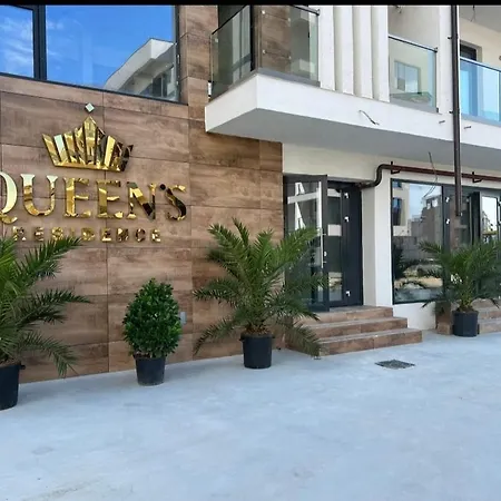 Queen's Mamaia North * ナボダリ